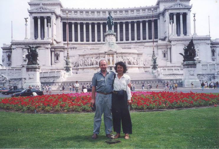 Dott Jan Pajak con la sua moglie attuale, sceicco Dawood, a Roma in 1995